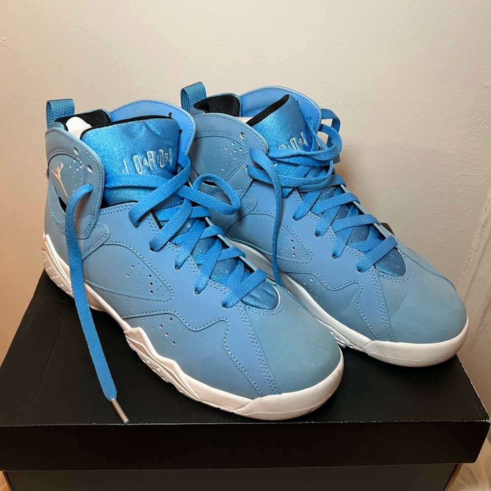 Air Jordan Retro 7 ‘Pantone’ KIDS sneaker
